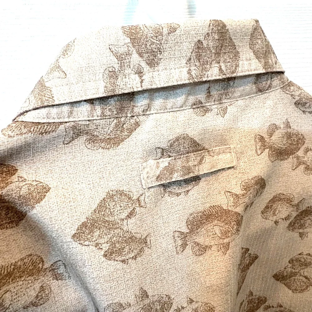 Weatherproof Garment Co Mens‎ Fishing Size L Beige Fish Print Button-Up Outdoor